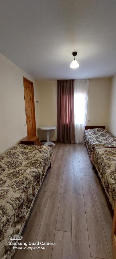 Guest House Tsasne Omalo Exterior photo